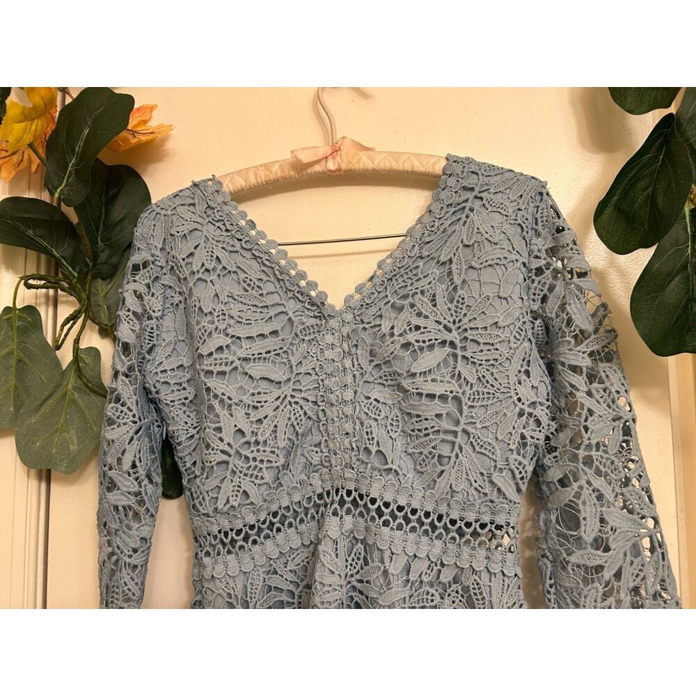 NWT Boohoo Women's Lace Crochet Long Sleeve Flare Dress Blue Sz 4 - Picture 2 of 16